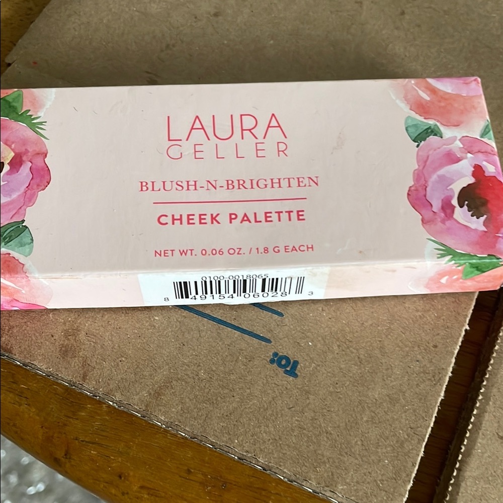 Laura Geller Blush-N-Brighten Cheek Palette